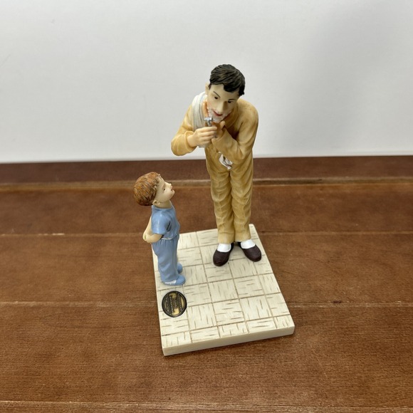 Norman Rockwell Collection Little Shaver 5.5" Figurine,‎ Islandia International - Picture 6 of 7